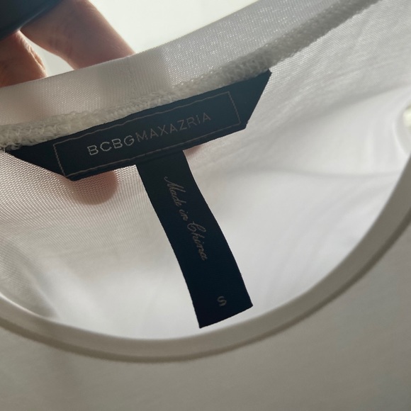 BCBG MAXAZRIA Short Sleeve Cutout T-Shirt - Picture 5 of 6